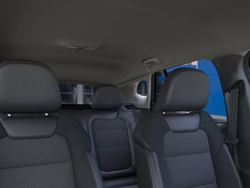 New 2026 Chevrolet Trax LT FWD image 24