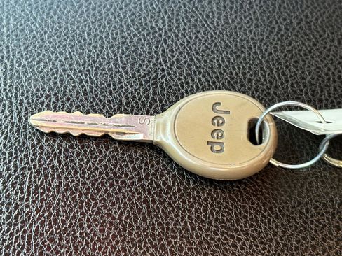 Used 2013 Jeep Wrangler Sport w/ Connectivity Group image 14