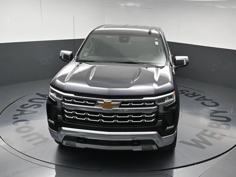 Used 2024 Chevrolet Silverado 1500 LTZ w/ Z71 Off-Road Package AWD/4WD image 29