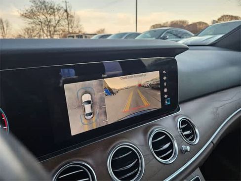 Used 2022 Mercedes-Benz E 350 Sedan image 33