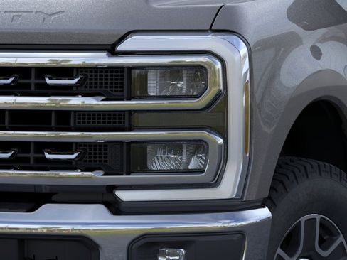 New 2026 Ford F250 Lariat w/ FX4 Off-Road Package AWD/4WD image 19