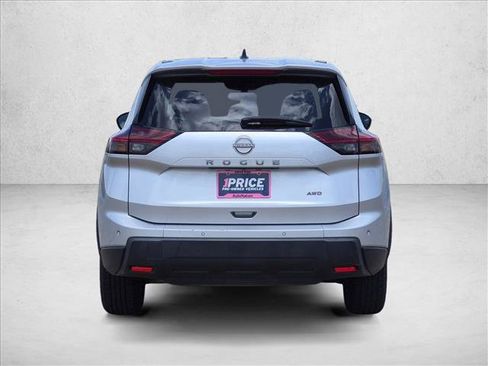 Used 2024 Nissan Rogue S AWD/4WD image 6