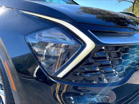 Used 2023 Kia Sportage EX image 27