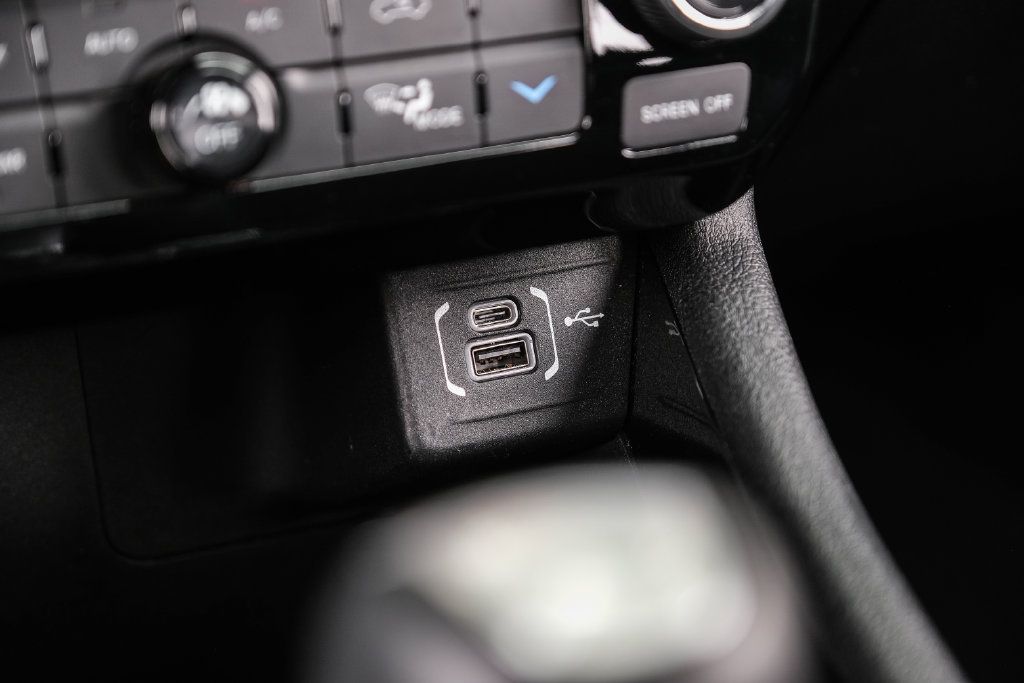 Used 2023 Jeep Compass Limited AWD/4WD image 36