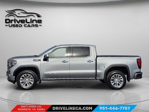 Used 2025 GMC Sierra 1500 SLT w/ SLT Premium Package AWD/4WD image 14