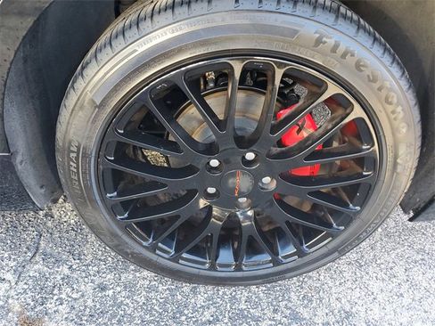 Used 2019 Toyota Camry SE image 7