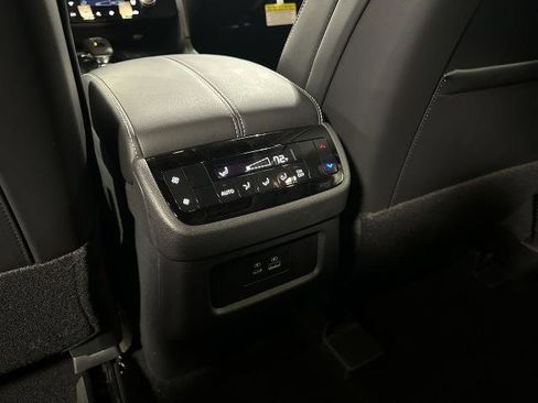 Certified 2025 INFINITI QX60 Pure image 28