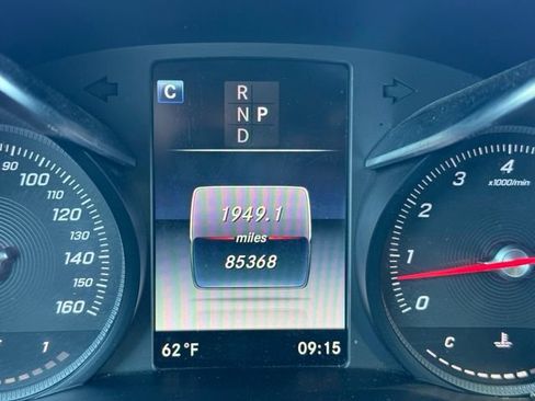 Used 2019 Mercedes-Benz GLC 300 4MATIC image 19