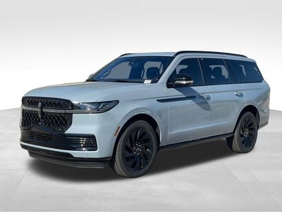 New 2025 Lincoln Navigator Reserve w/ Jet Appearance Package