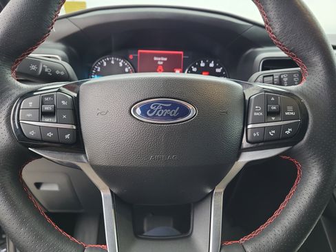 Used 2023 Ford Explorer ST-Line w/ Class IV Trailer Tow Package image 19