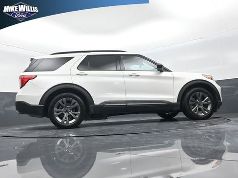 Used 2021 Ford Explorer XLT w/ Equipment Group 202A image 24