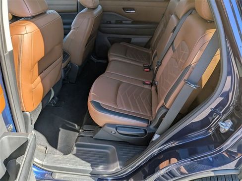 Certified 2023 Nissan Pathfinder Platinum w/ Cargo Package image 25