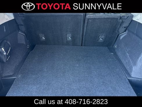 Used 2025 Nissan Rogue SV FWD image 19