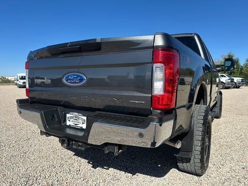 Used 2018 Ford F250 XLT w/ XLT Value Package AWD/4WD image 12