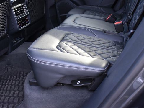 Used 2020 Audi SQ8 Premium Plus w/ Driver Assistance Package image 36