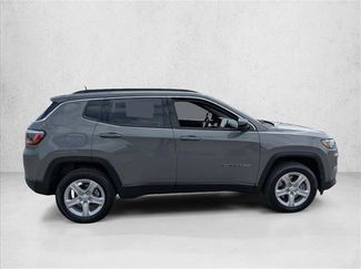 Used 2023 Jeep Compass Latitude AWD/4WD video 4
