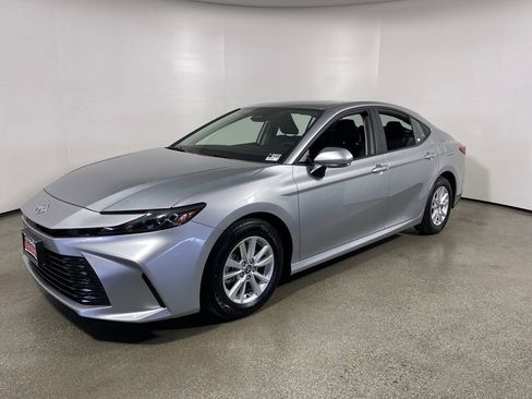 Certified 2025 Toyota Camry LE image 7