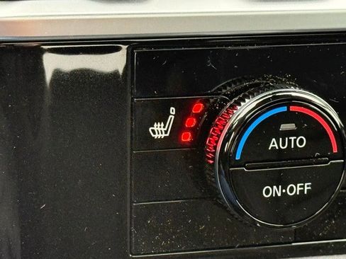 New 2025 Nissan Pathfinder SL w/ SL Premium Package image 34