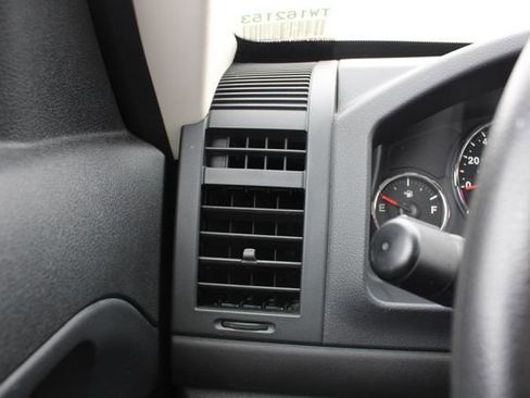 Used 2012 Jeep Liberty Sport AWD/4WD image 7