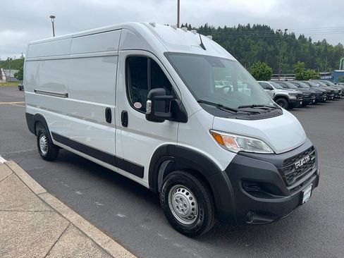 New 2026 RAM ProMaster 2500 w/ Upfitter's Prep Package FWD image 3