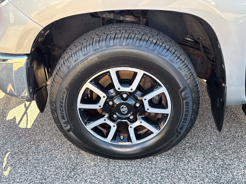 Used 2015 Toyota Tundra SR5 AWD/4WD image 39