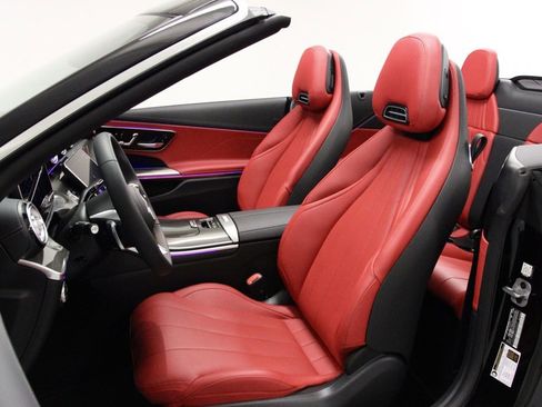 New 2025 Mercedes-Benz CLE 300 4MATIC Cabriolet image 13