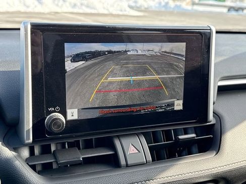 Used 2024 Toyota RAV4 XLE image 21