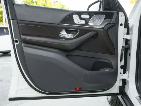 Used 2020 Mercedes-Benz GLE 350 4MATIC image 30