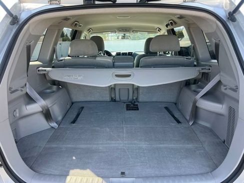 Used 2013 Toyota Highlander Plus FWD image 43