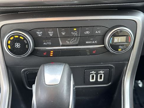 Used 2020 Ford EcoSport SE image 17
