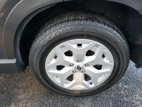 Certified 2024 Subaru Forester image 20