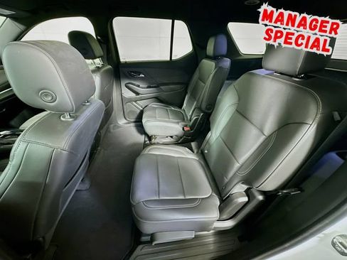 Used 2023 Chevrolet Traverse LT FWD image 22
