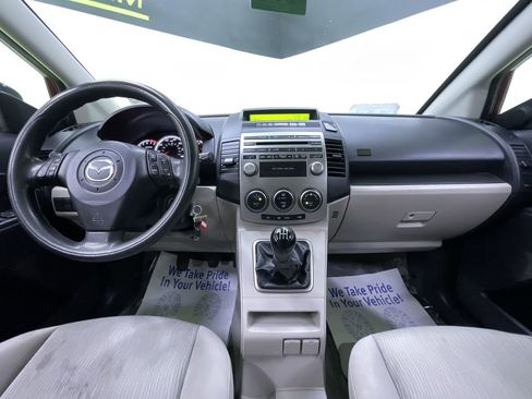 Used 2010 MAZDA MAZDA5 Sport image 17