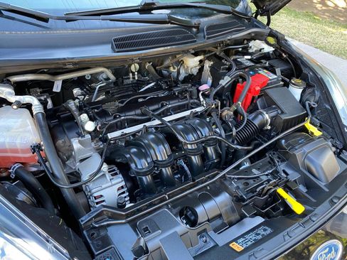 Used 2019 Ford Fiesta SE image 18