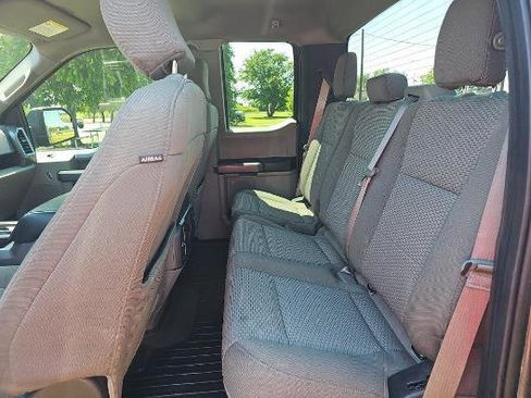 Used 2018 Ford F150 XLT w/ Equipment Group 302A Luxury AWD/4WD image 14