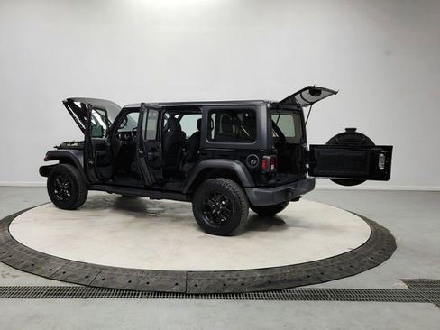 Used 2021 Jeep Wrangler Unlimited Sport image 13