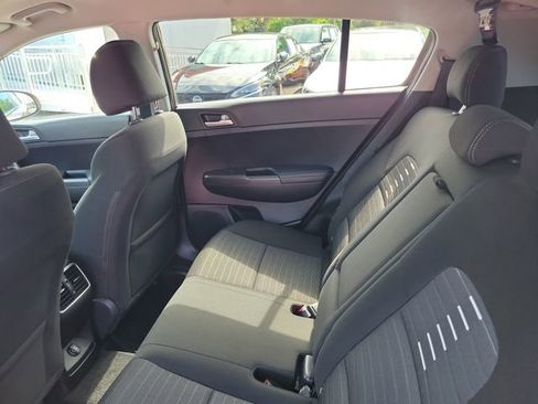 Used 2018 Kia Sportage LX FWD image 27