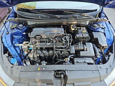 Used 2025 Kia K4 LXS image 32