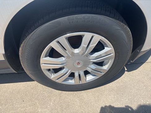 Used 2012 Cadillac SRX Luxury FWD image 8