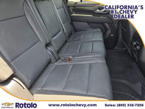 Used 2024 Chevrolet Tahoe LT w/ Luxury Package RWD image 13