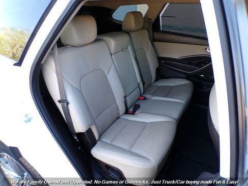 Used 2015 Hyundai Santa Fe GLS w/ Option Group 03 FWD image 25