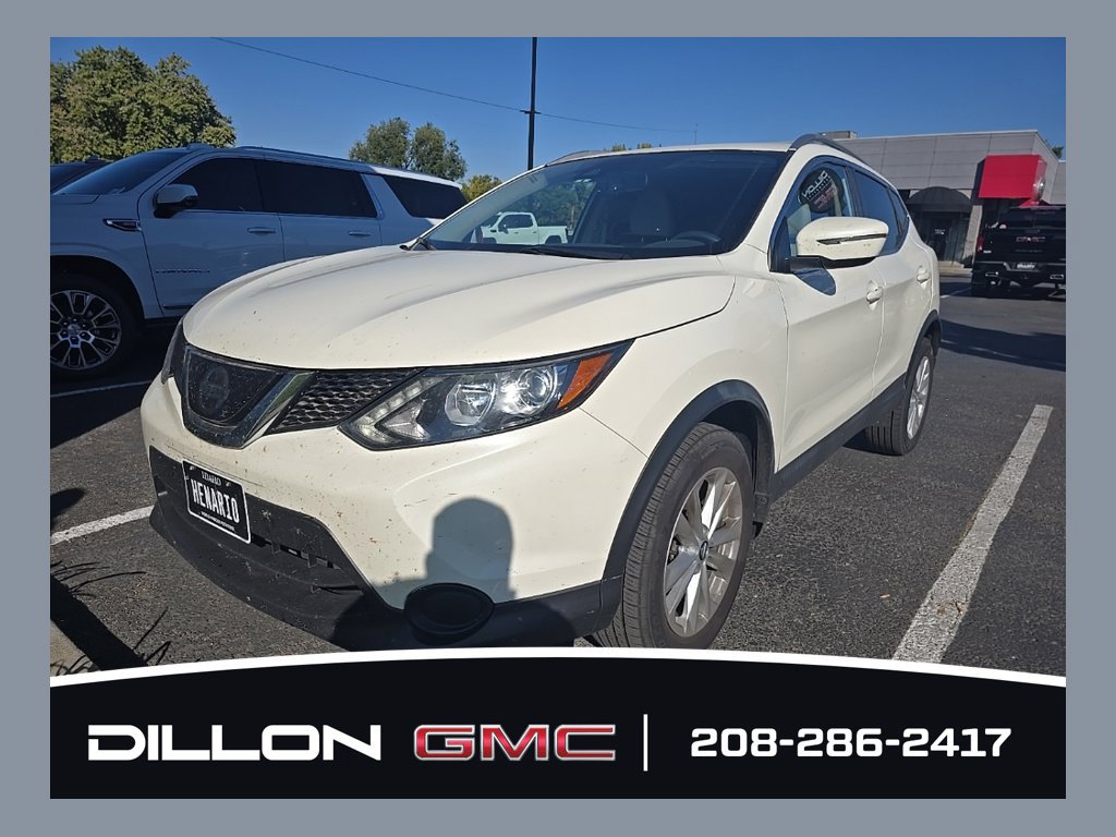 Used 2019 Nissan Rogue Sport SV FWD image 1