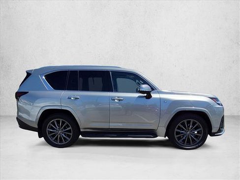 Used 2023 Lexus LX 600 F Sport w/ Accessory Package (Z1) AWD/4WD image 4