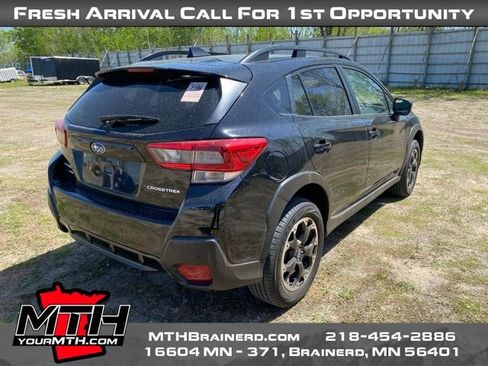 Used 2023 Subaru Crosstrek 2.0i Premium AWD/4WD image 8