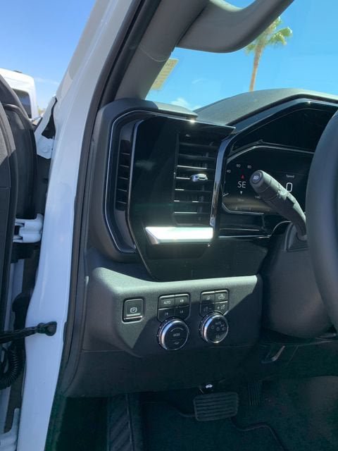 New 2026 GMC Sierra 2500 SLT w/ SLT Convenience Package AWD/4WD image 20
