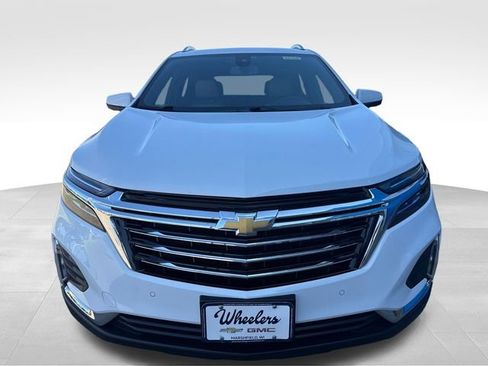 Used 2023 Chevrolet Equinox Premier AWD/4WD image 10