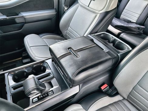 Used 2023 Ford F150 Lightning Platinum image 24