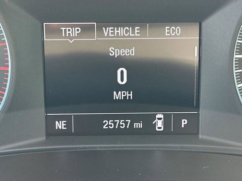 Used 2025 Chevrolet Malibu LT FWD image 22