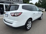 Used 2017 Chevrolet Traverse LT w/ Style and Technology Package image 3