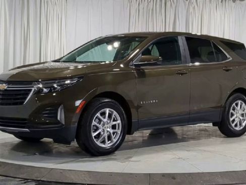 Used 2023 Chevrolet Equinox LT FWD image 5